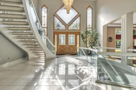 21533 Golden Maple Court South Bend IN 46628