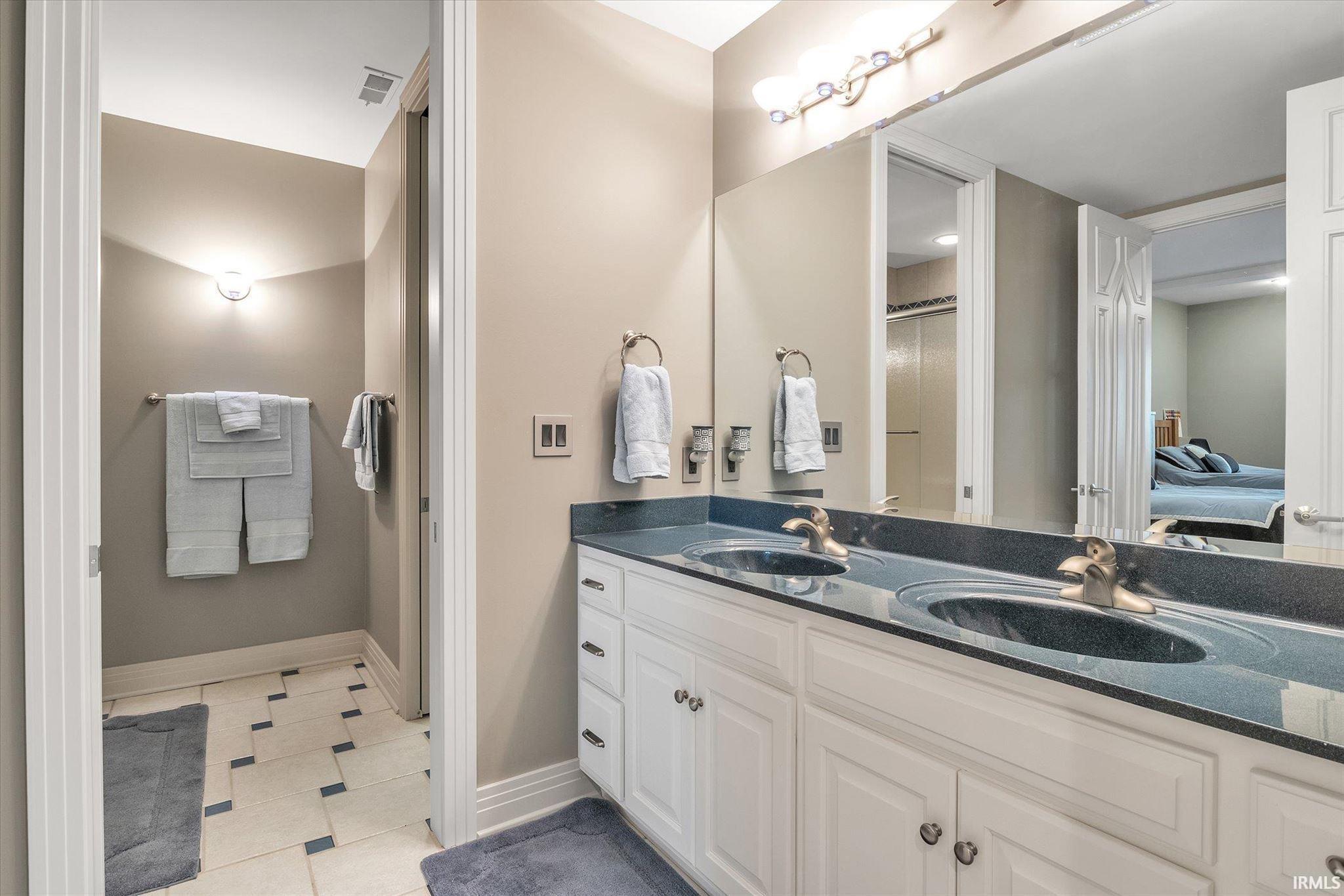 21533 Golden Maple Court South Bend IN 46628