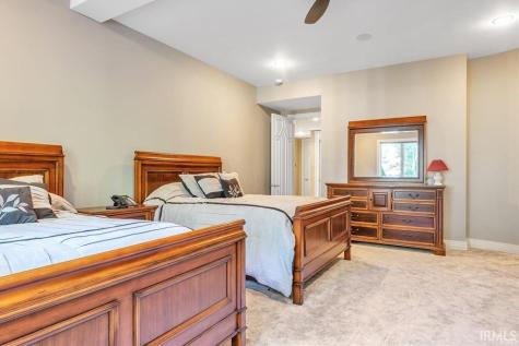 21533 Golden Maple Court South Bend IN 46628