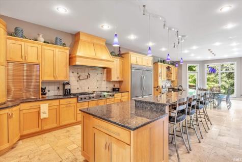 21533 Golden Maple Court South Bend IN 46628
