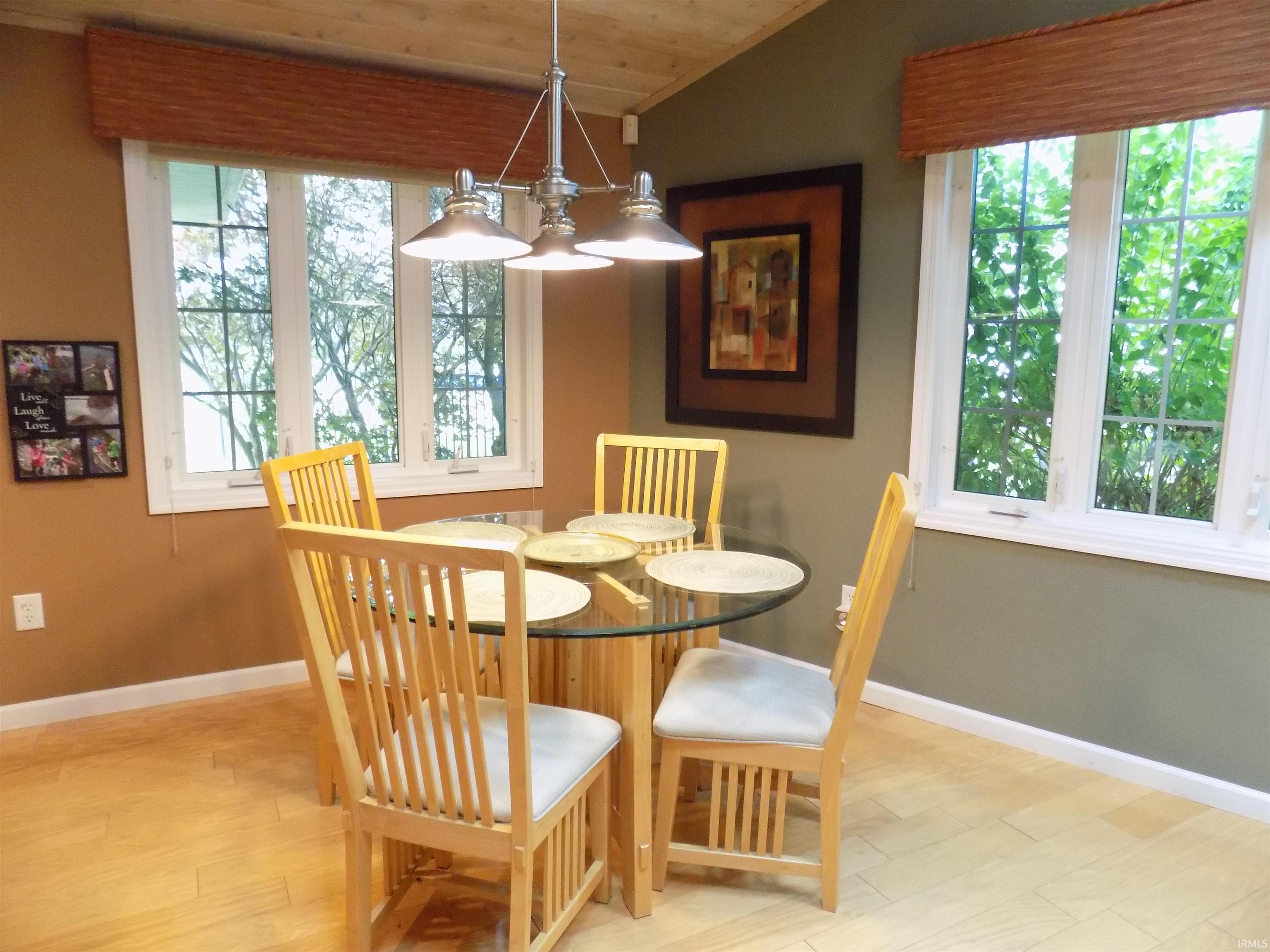 25189 Aqua Drive Elkhart IN 46514