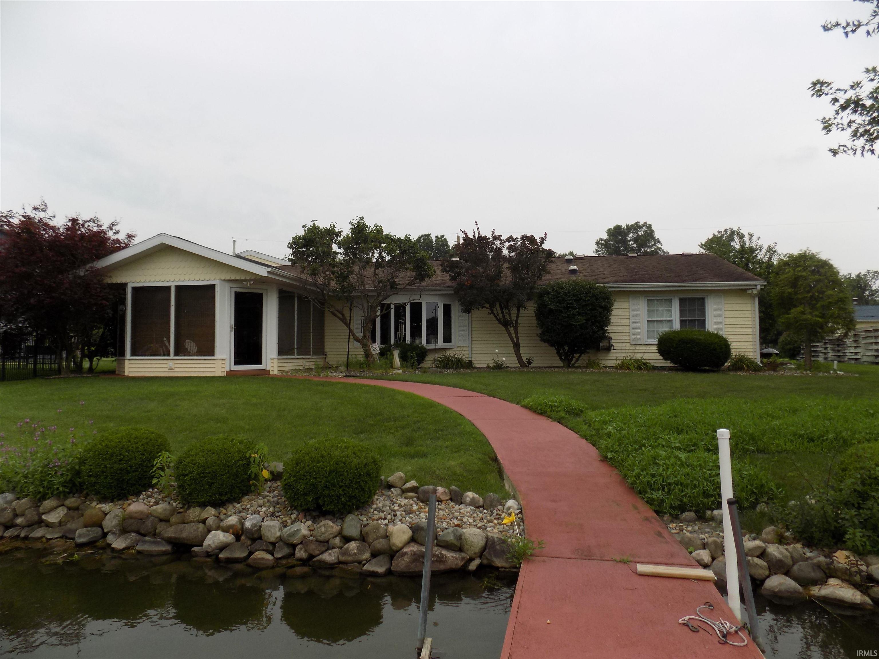 25189 Aqua Drive Elkhart IN 46514