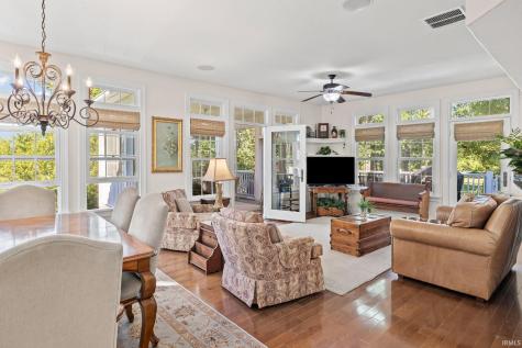 864 Commodores Circle Lafayette IN 47909