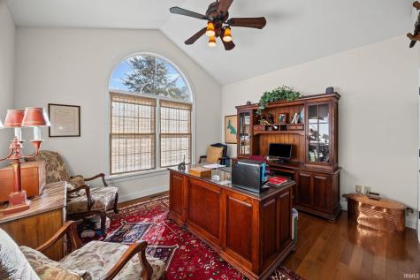 864 Commodores Circle Lafayette IN 47909