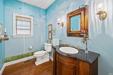 864 Commodores Circle Lafayette IN 47909