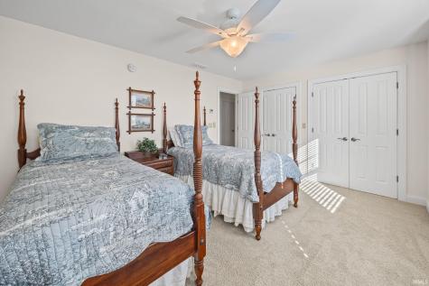 864 Commodores Circle Lafayette IN 47909