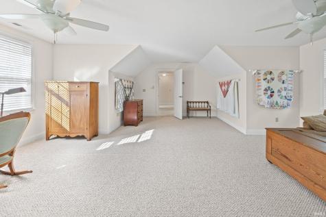 864 Commodores Circle Lafayette IN 47909