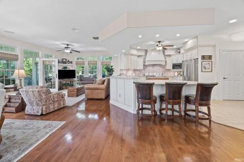 864 Commodores Circle Lafayette IN 47909