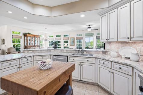 864 Commodores Circle Lafayette IN 47909