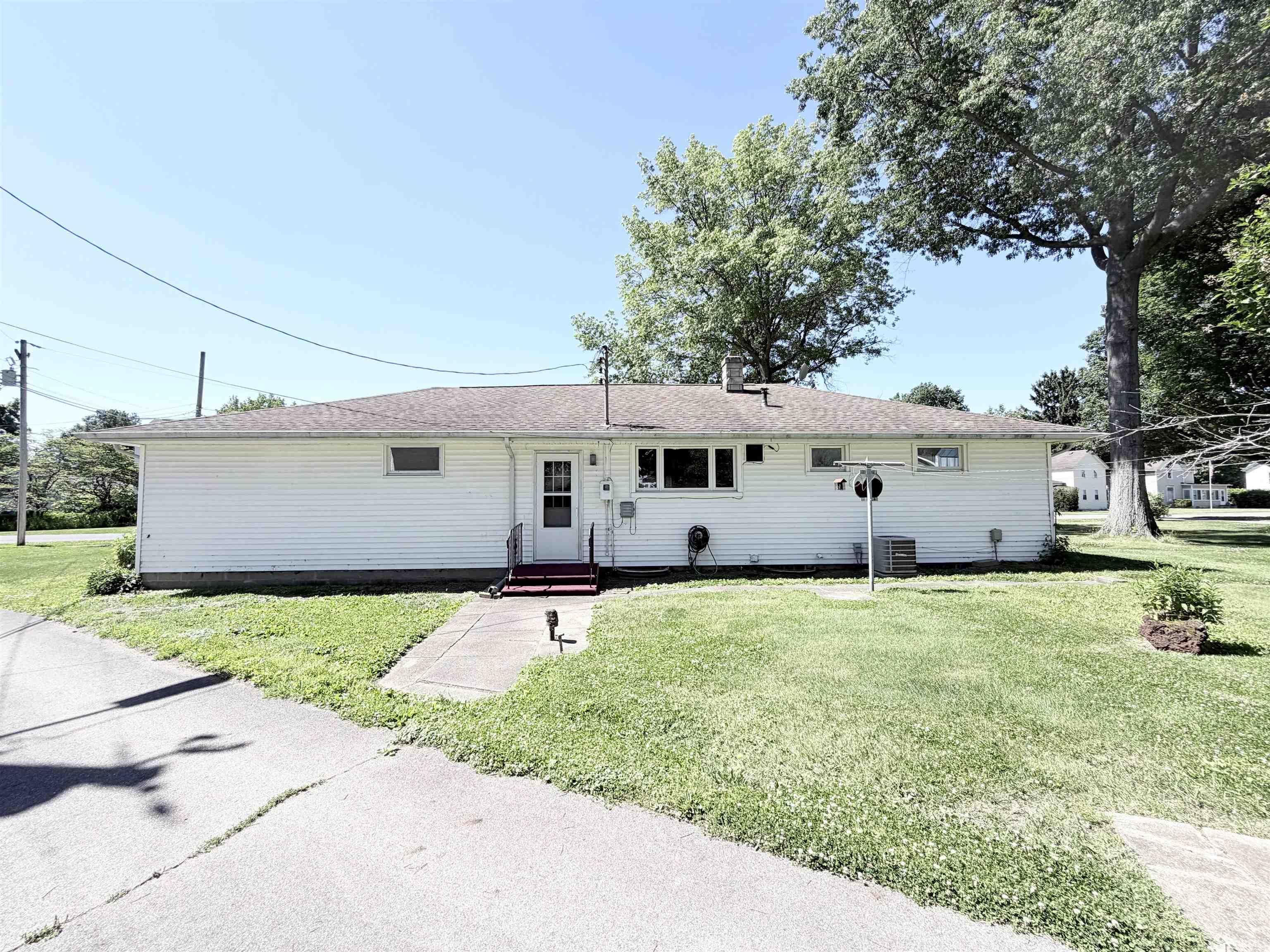 704 Virginia Street Walkerton IN 46574