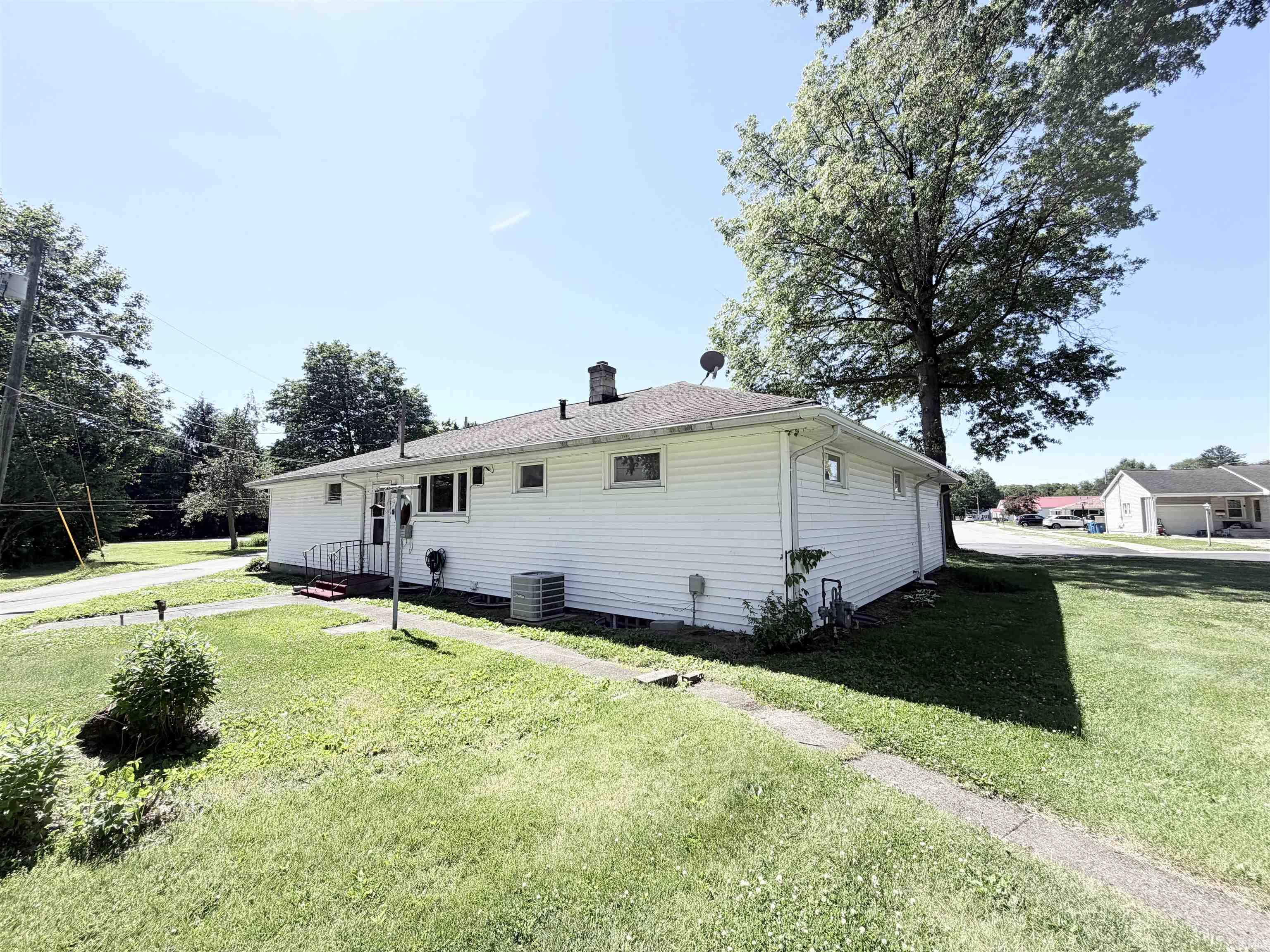 704 Virginia Street Walkerton IN 46574