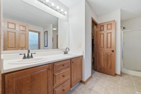 1686 E Brookside Trail Columbia City IN 46725