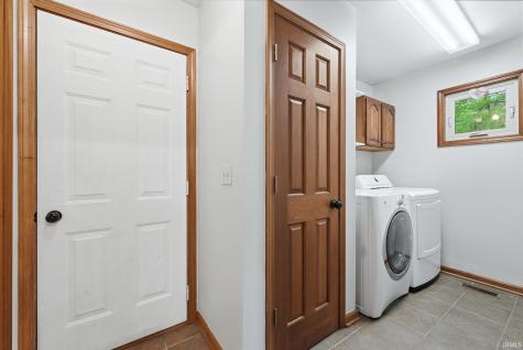 1686 E Brookside Trail Columbia City IN 46725