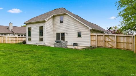 1686 E Brookside Trail Columbia City IN 46725