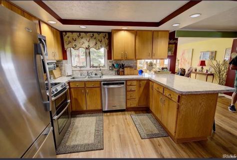 1112 Brubaker Street Warsaw IN 46580