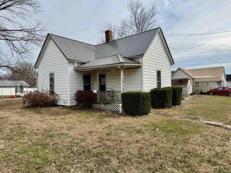307 N Second Street Owensville IN 47665