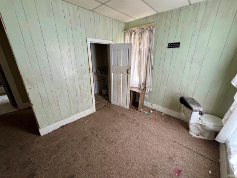 307 N Second Street Owensville IN 47665