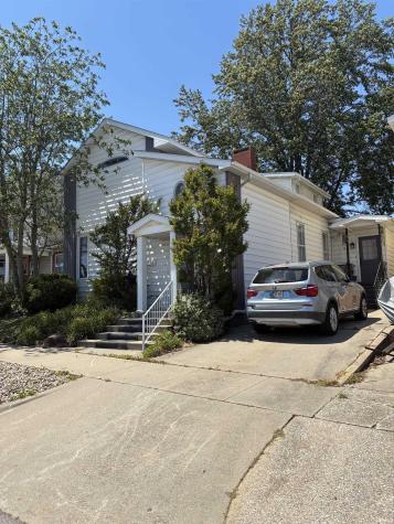 106 W 4th Street Bicknell IN 47512