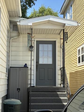 106 W 4th Street Bicknell IN 47512