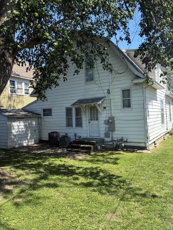 106 W 4th Street Bicknell IN 47512