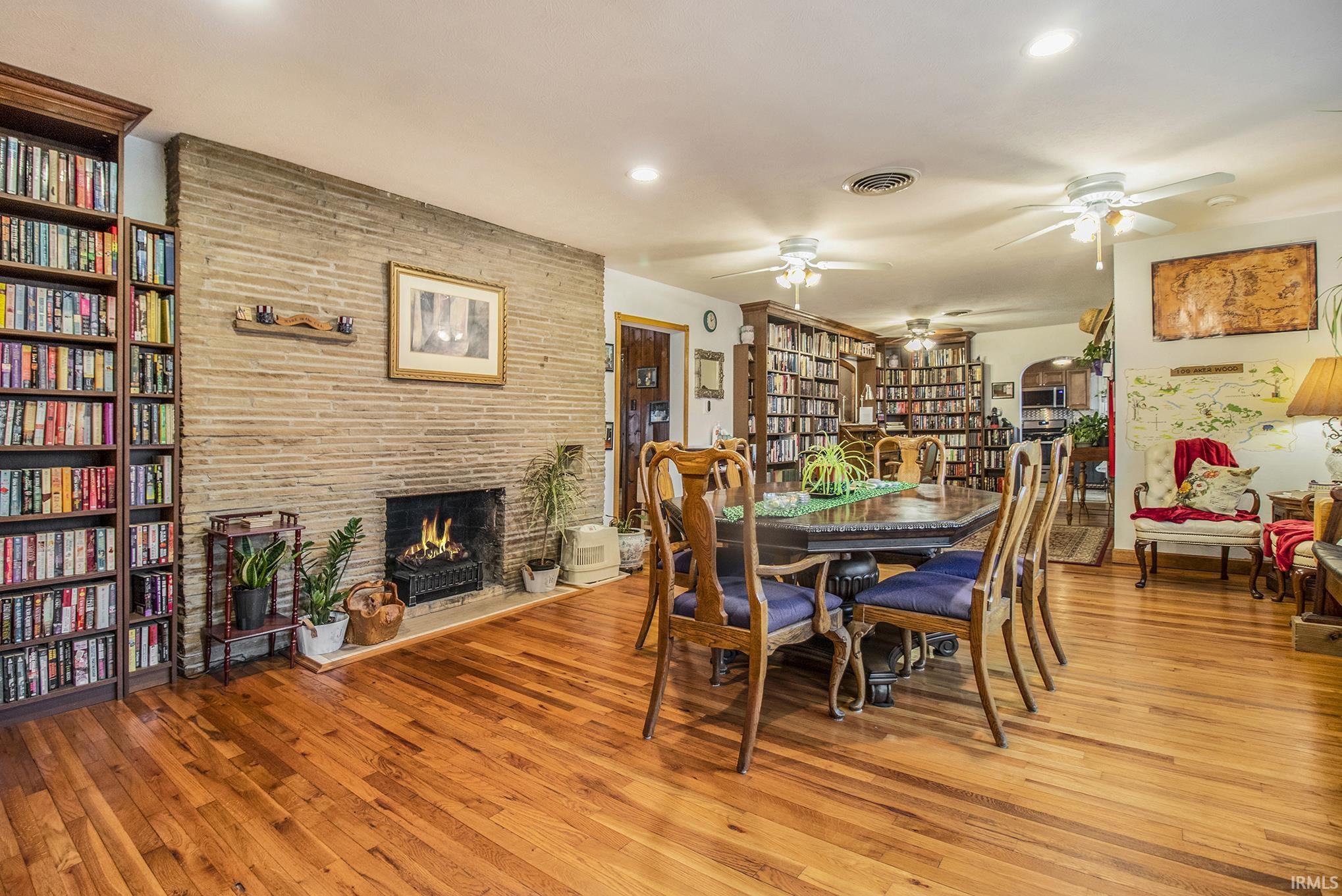 905 White Oak Drive South Bend IN 46617