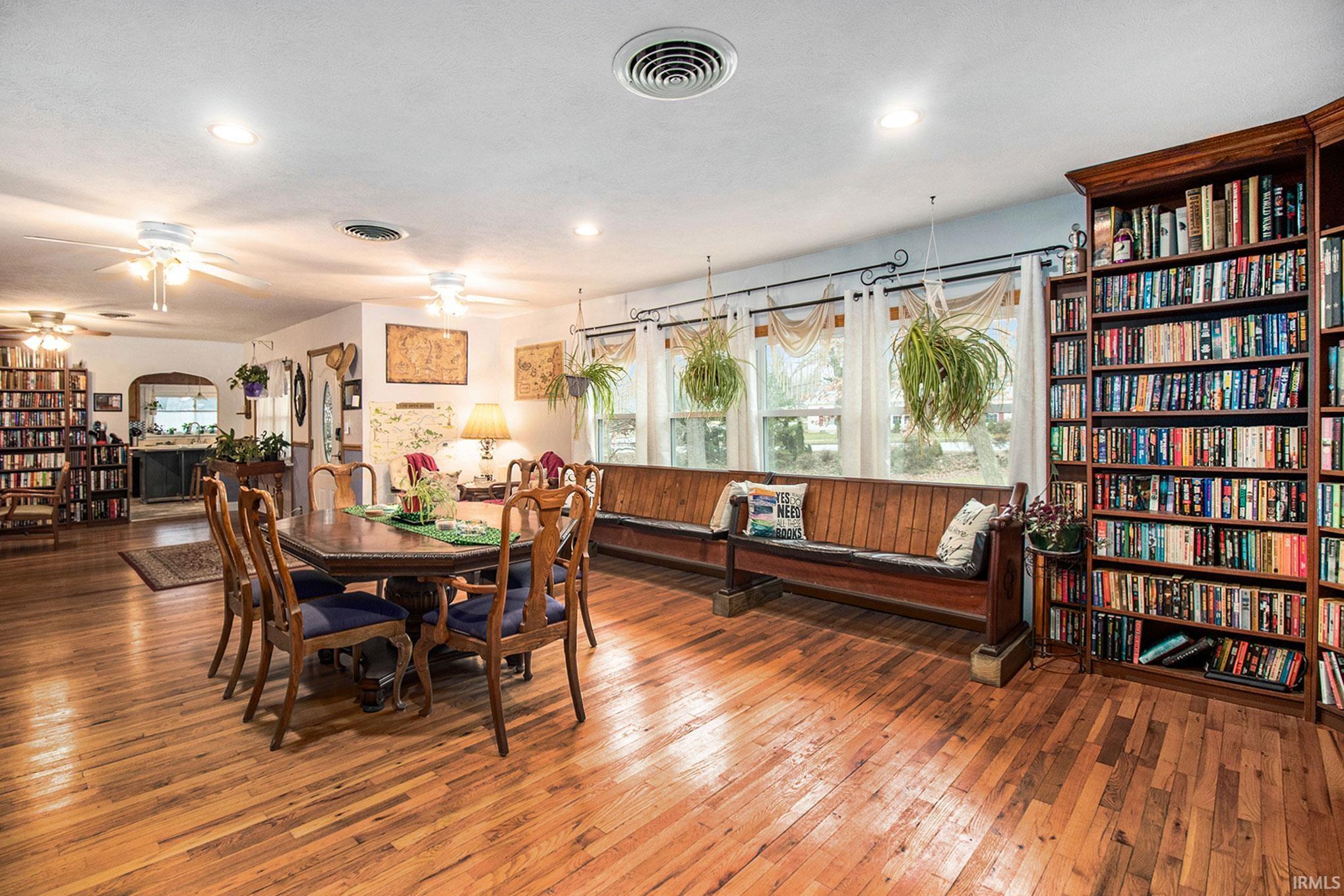 905 White Oak Drive South Bend IN 46617