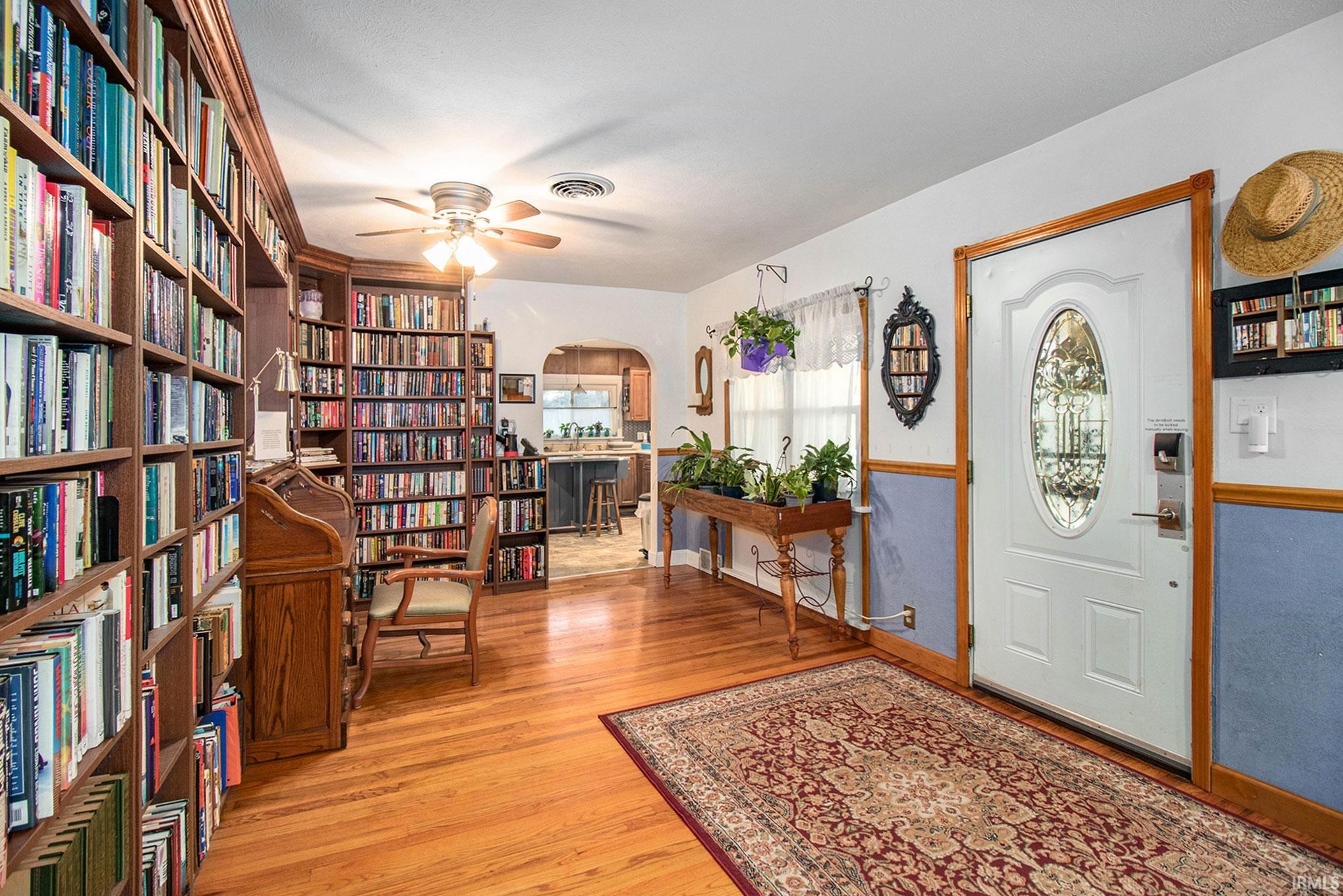 905 White Oak Drive South Bend IN 46617