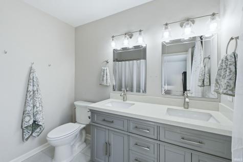 3018 Weatherstone Court Fort Wayne IN 46814