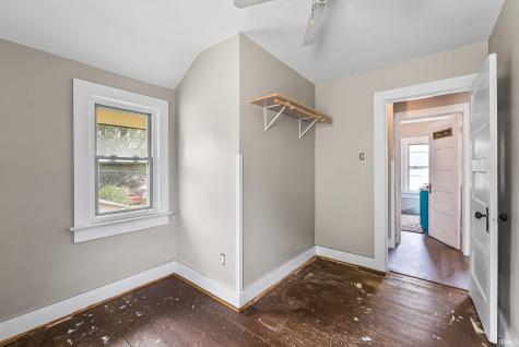 705 Greenlawn Avenue Fort Wayne IN 46808
