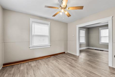 705 Greenlawn Avenue Fort Wayne IN 46808