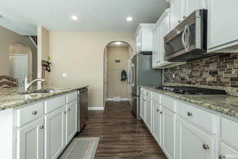 625 S Bobcat Bend Bloomington IN 47403