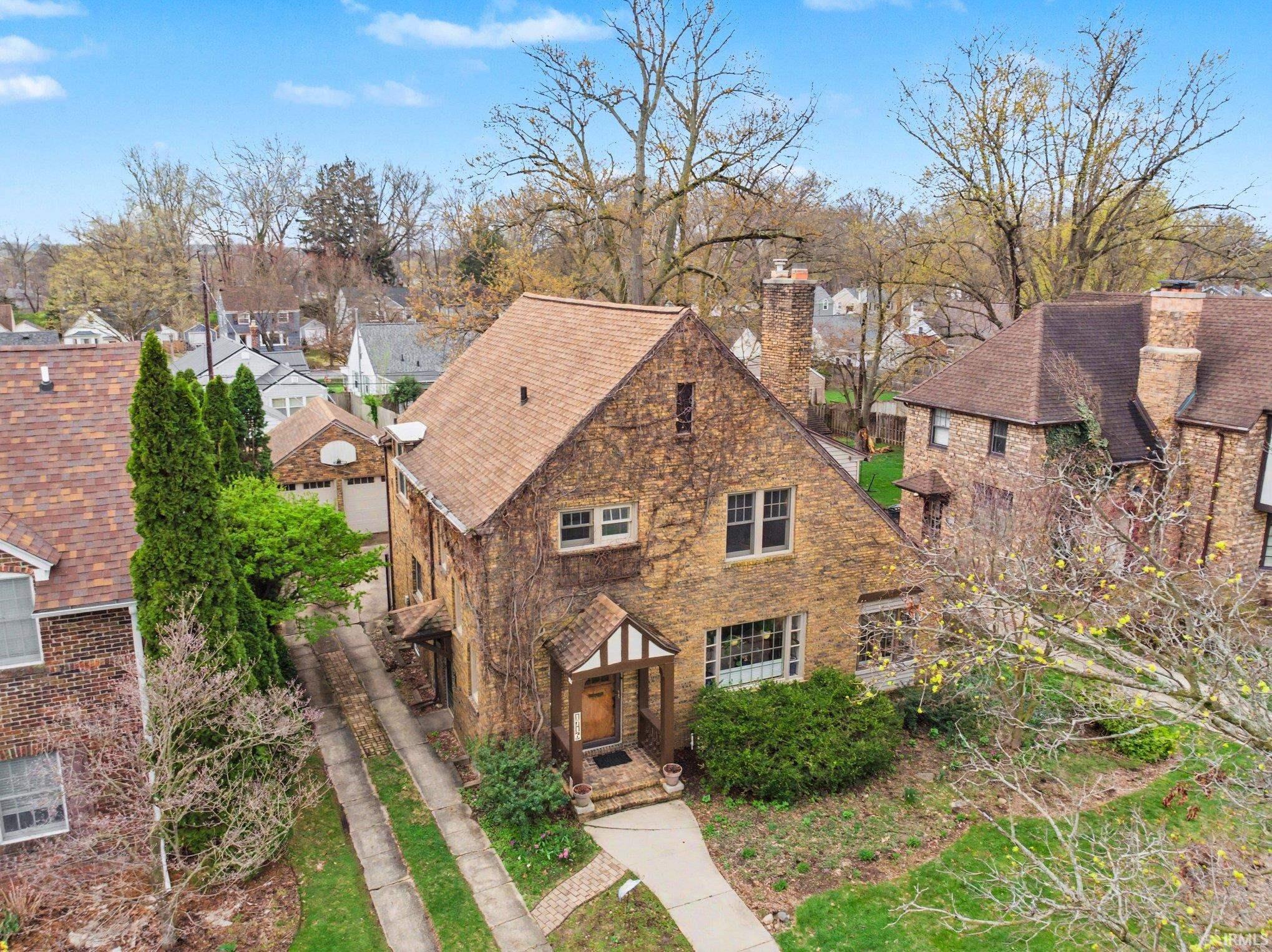 1716 E Wayne Street South Bend IN 46615