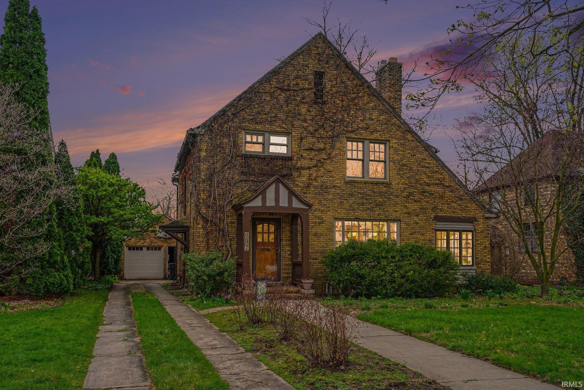1716 E Wayne Street South Bend IN 46615