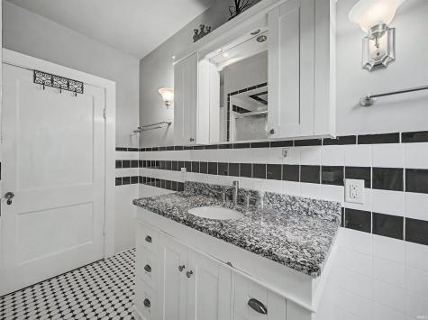 301 W Inglefield Road Evansville IN 47725