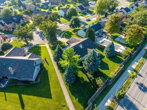 1529 Faulkner Court Fort Wayne IN 46815