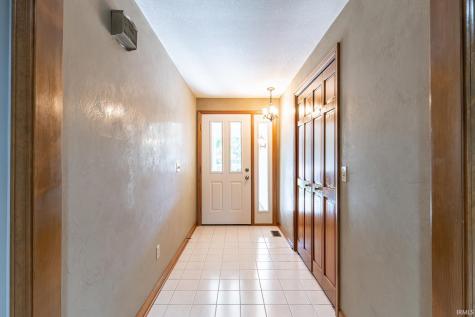 1529 Faulkner Court Fort Wayne IN 46815