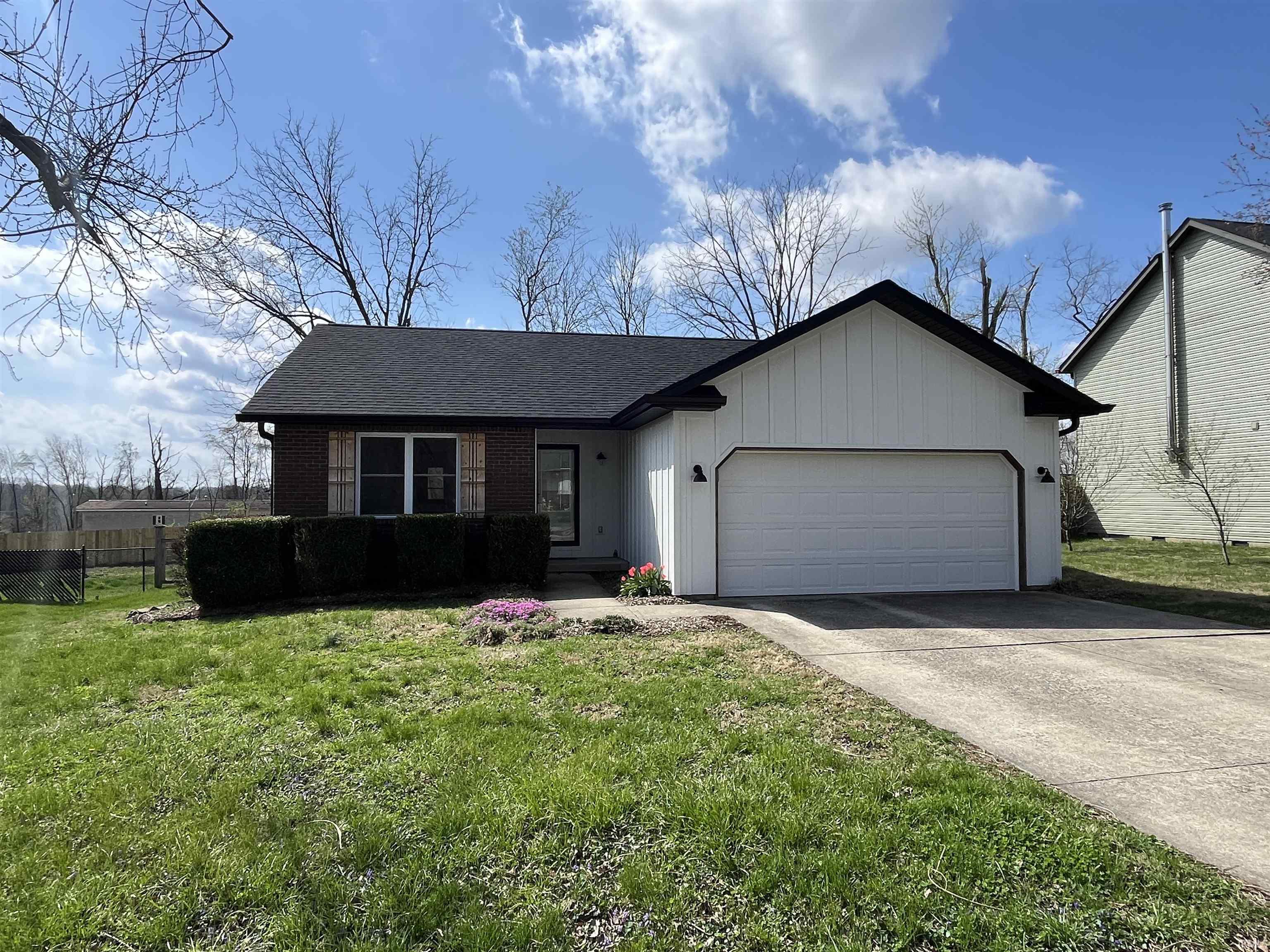 336 E Cardinal Glen Drive Bloomington IN 47401