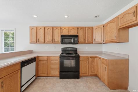 308 S Ivy Wood Drive Muncie IN 47304