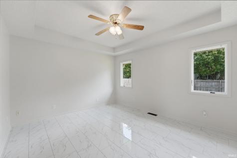 308 S Ivy Wood Drive Muncie IN 47304