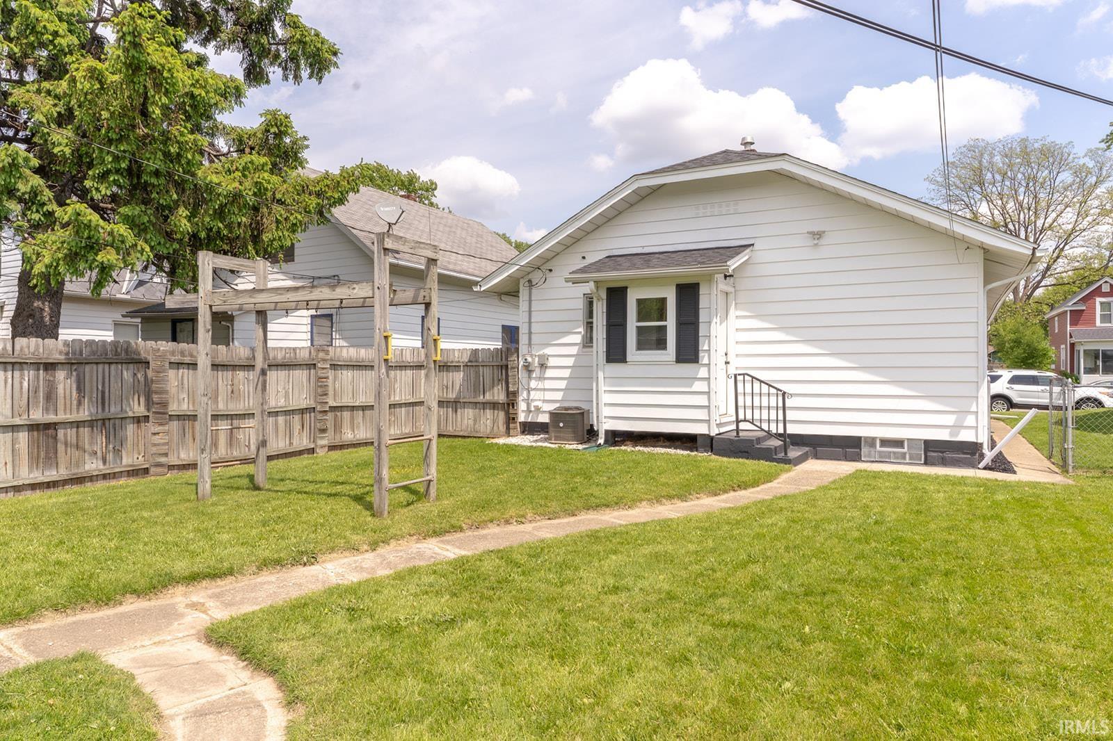 931 Emerson Avenue South Bend IN 46615