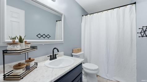 1370 E Legacy Lane Winona Lake IN 46590