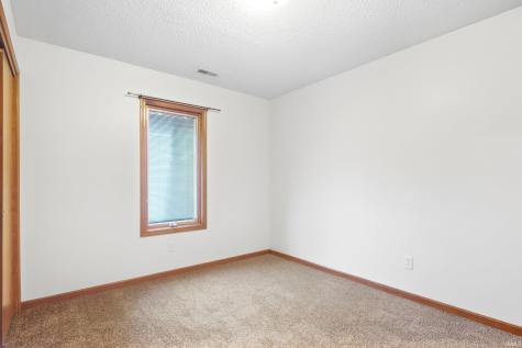 833 Laurel Hill Place Fort Wayne IN 46825