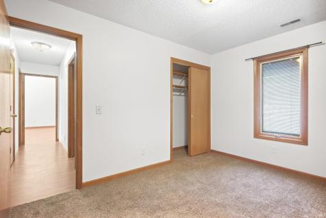 833 Laurel Hill Place Fort Wayne IN 46825