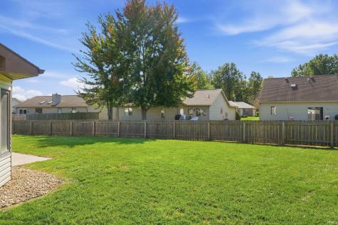 833 Laurel Hill Place Fort Wayne IN 46825