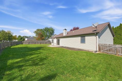 833 Laurel Hill Place Fort Wayne IN 46825