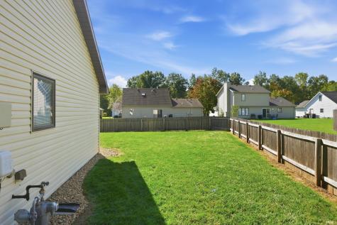 833 Laurel Hill Place Fort Wayne IN 46825