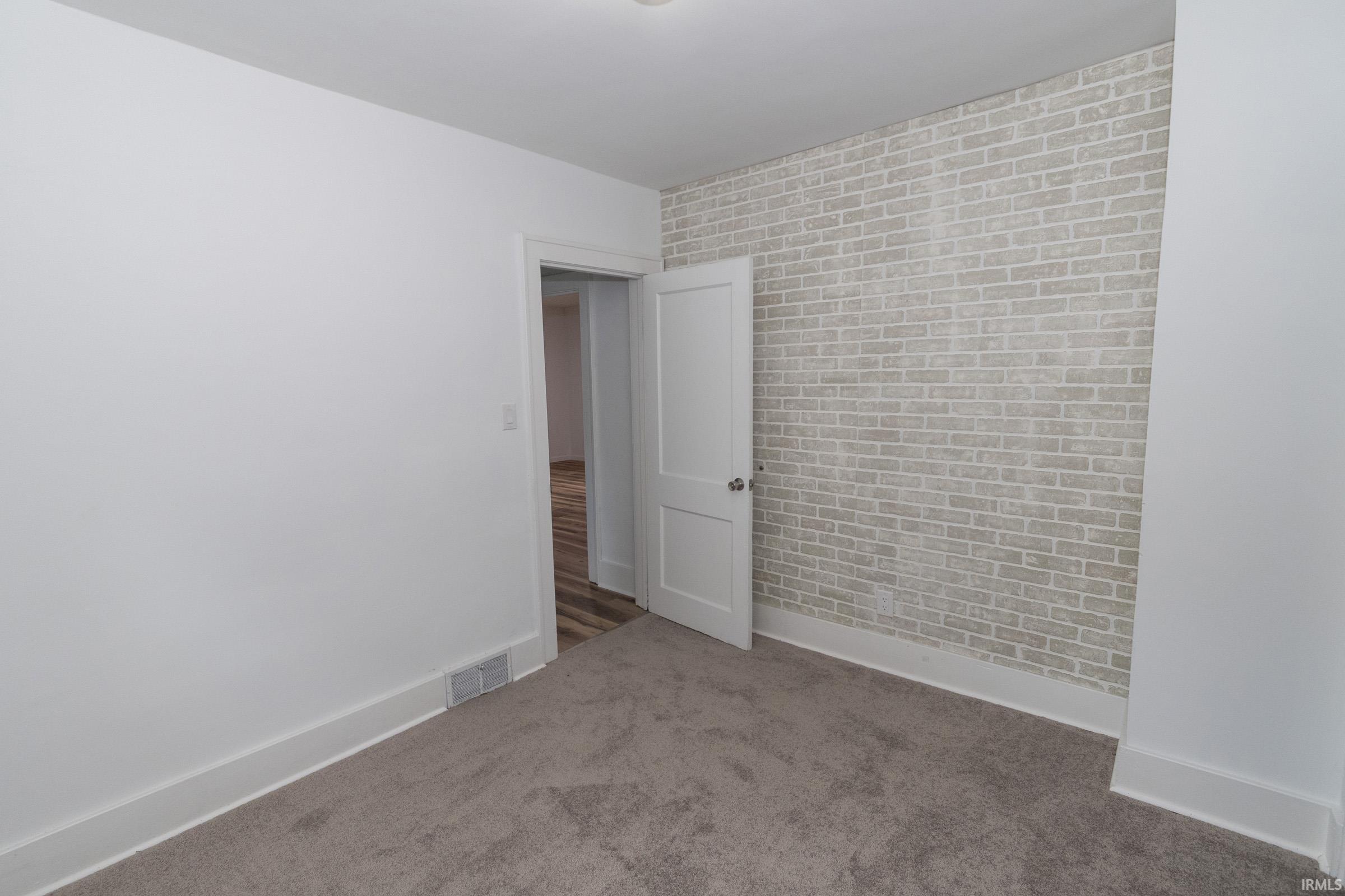 1233 Wilber Street South Bend IN 46628