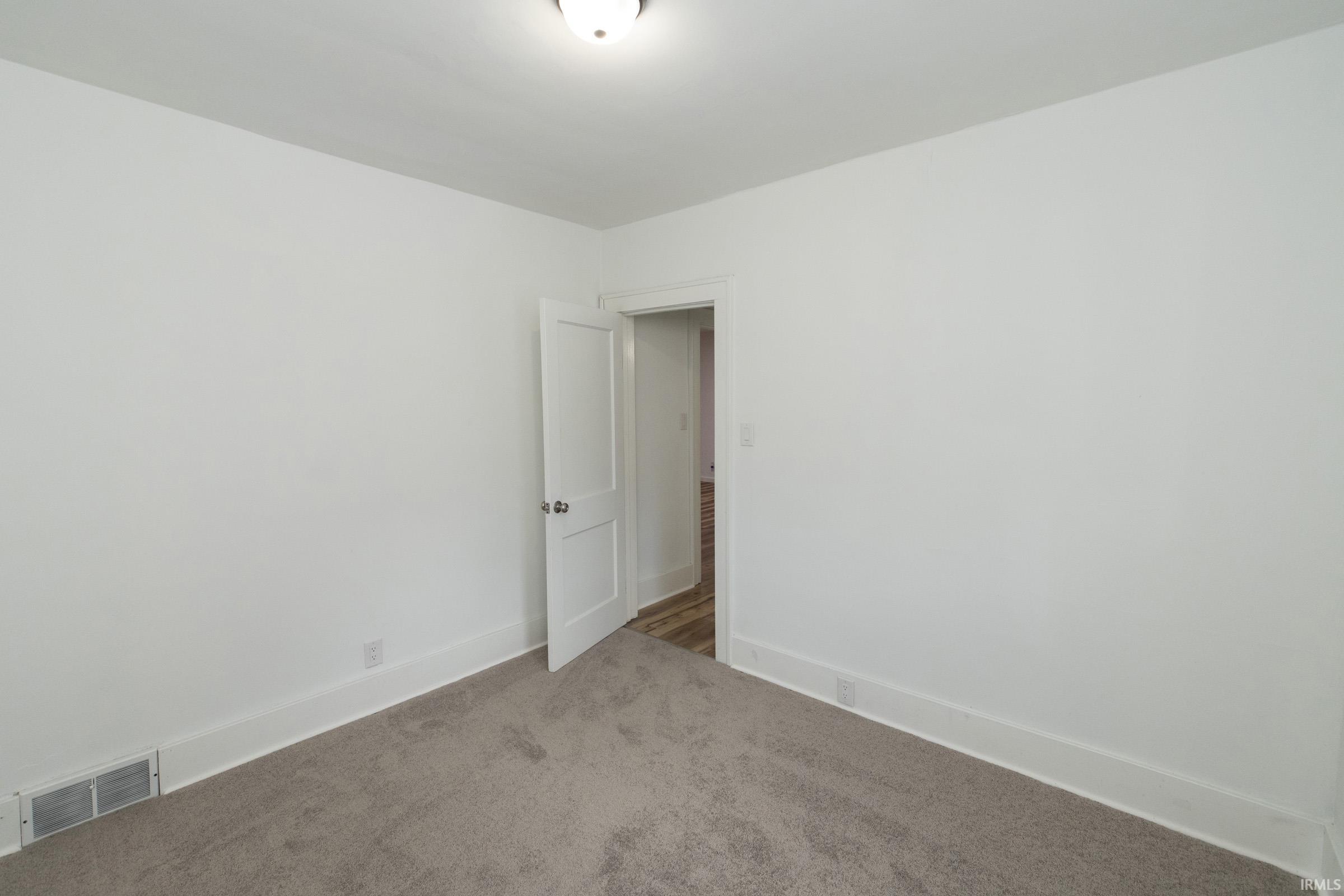 1233 Wilber Street South Bend IN 46628