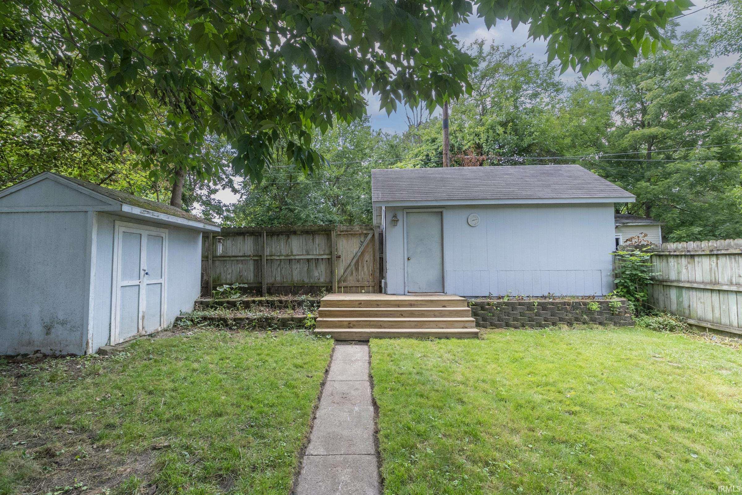 1233 Wilber Street South Bend IN 46628