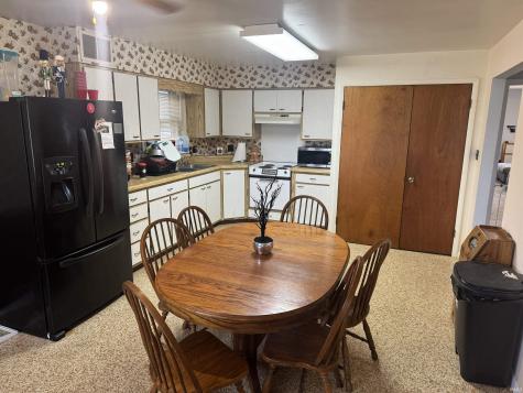 515 W High Street Avenue Portland IN 47371